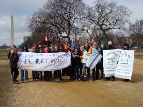 Rabbis Ed Harris, Arthur Waskow, & Phyllis Berman with 9th-grade class from central reform Synagogue in St. Louis, at "Forwartd on C;imate" rally of at least 36,000 in Washington, Nov. 17, 2013